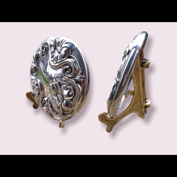 Vintage Mirror Silver Repousse Floral Hand Held Edwardian Round Flowers Roses - Picture 2 of 10
